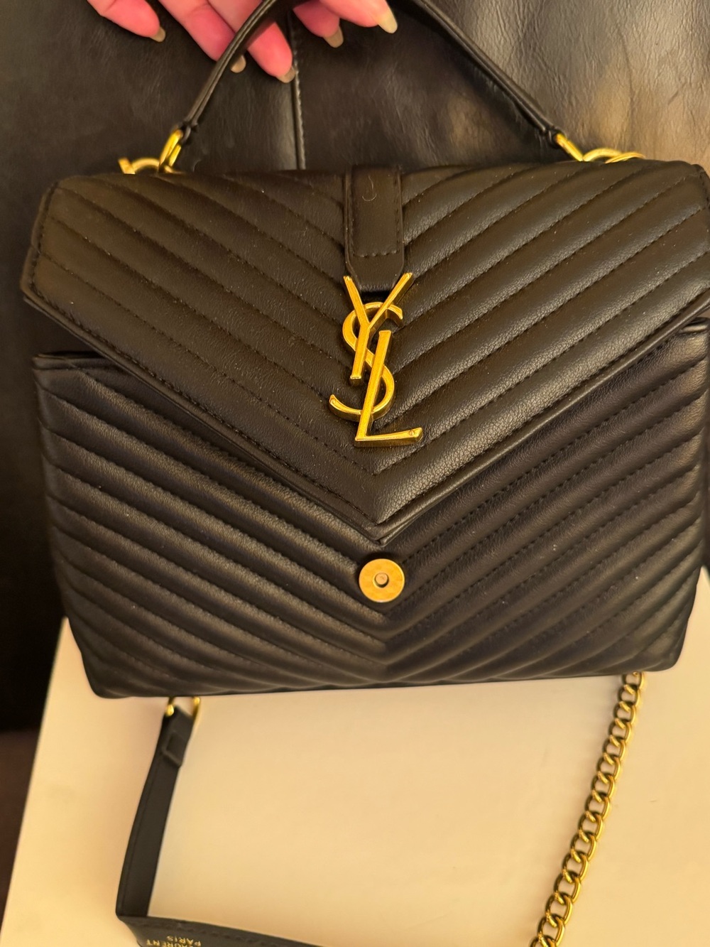 Quilted Chevron Crossbody Bag - Black
